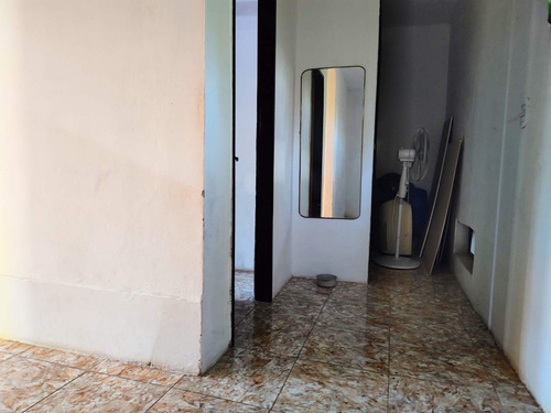 Venta Casa 4 Ambientes Palomar - Moron Permuta