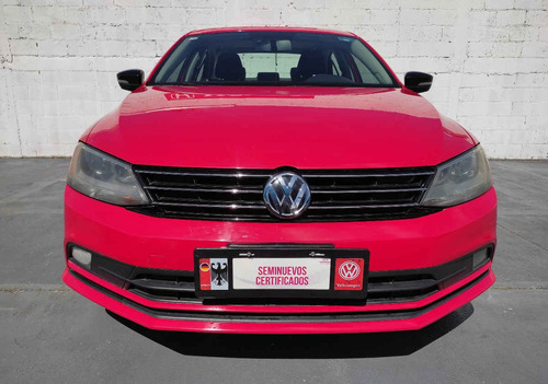 Imagen 3 de 15 de Volkswagen Jetta 2016 4p Trendline L5/2.5 Aut