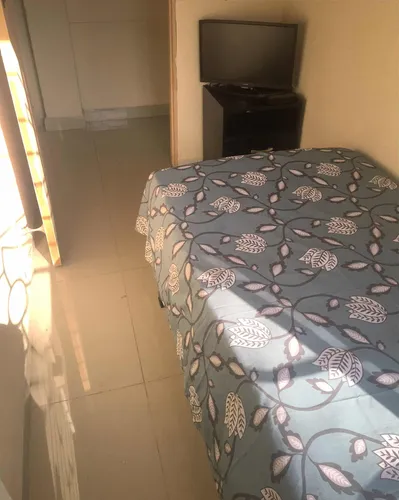 Brisas Álamos Habitacion Amoblado Persona Sola, No Visita