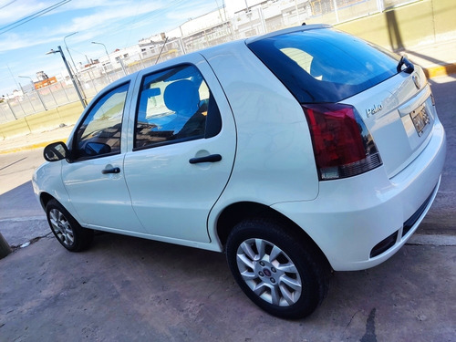 Imagen 5 de 12 de Fiat Palio 2016 1.4 Fire Pack Top