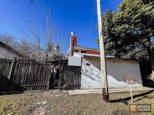 Casa En Alquiler - 1 Dormitorio 1 Baño - 195mts2 - Villa Elisa, La Plata