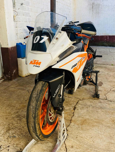 Imagen 1 de 7 de Ktm Rc200