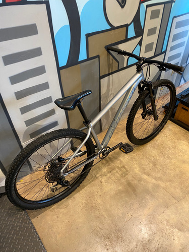 Bicicleta Specialized Rockhopper Expert Usada Tamanho M Prateado 17 " (Usado)