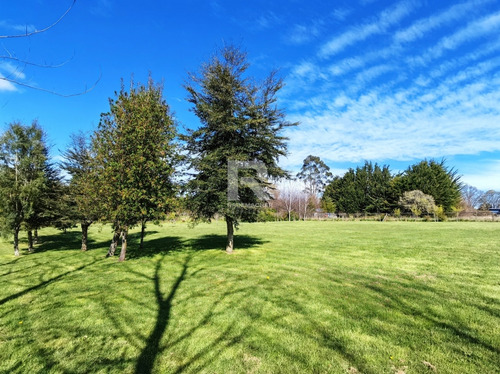 Exclusiva Parcela De 12.000m2 Con Laguna A 5km De Pto. Varas