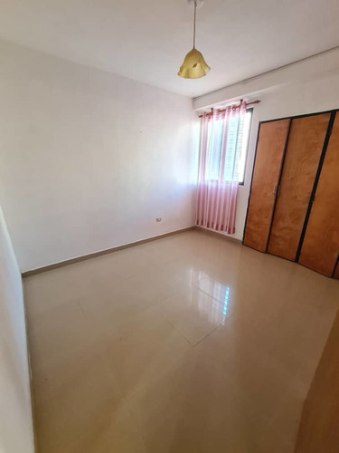 Imagen 7 de 13 de En Venta Apartamento , Lomas Del Este-valencia Naa-380 Rc-ka