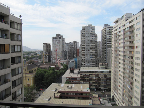 Precioso Departamento Con Gran Vista En Plaza Santa Ana