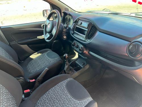 Fiat Uno 1.0 Attractive Flex 5p