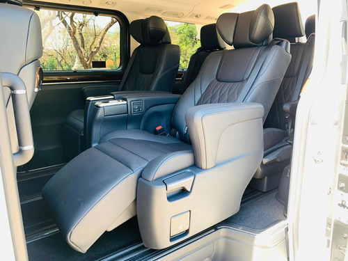 Imagen 14 de 16 de Toyota Hiace 2022 2.8 Tdi Wagon 6at 10a