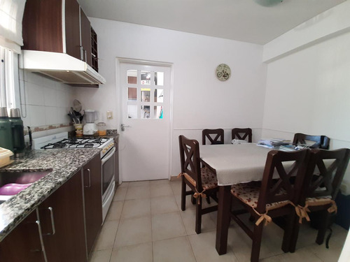 Excelente Departamento 3 Ambientes Con Cochera En Morón Sur