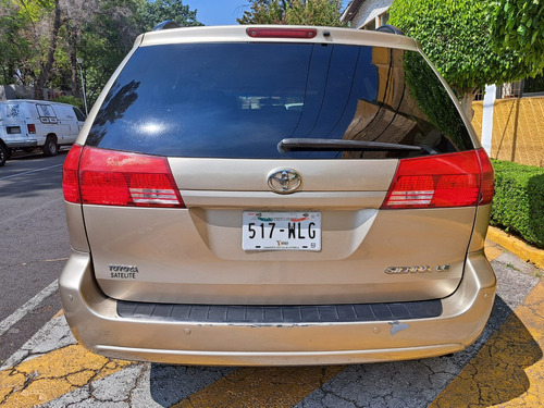 Toyota Sienna Le Aa Ee At