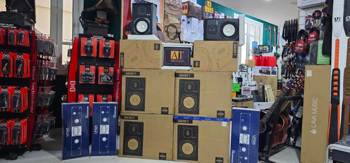 Avantone Gauss 7 Monitor Ativo Distribuidor Oficial Brasil Preto