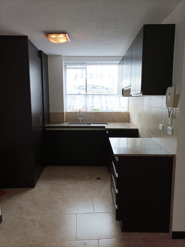 Vendo O Rento Lindo Depar 2 Dorm, 2 Parq. Urb. El Condado, Quito
