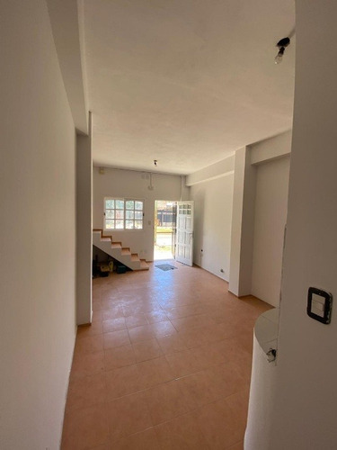 Imagen 5 de 14 de Departamento Tipo Casa En Venta En Hudson