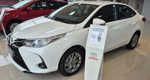 Toyota Yaris XLS 6MT 1.5 4P