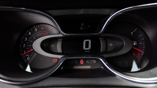 Imagen 8 de 15 de Renault Captur Zen Mecánica - 2022