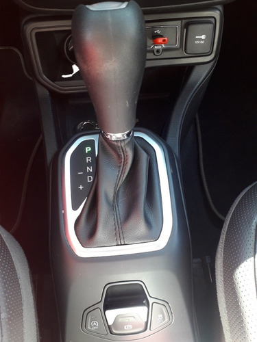 Imagem 5 de 7 de Jeep Renegade 2019 1.8 Longitude Flex Aut. 5p
