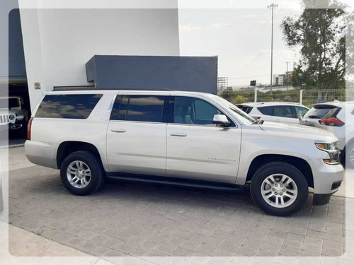 Imagen 12 de 15 de Chevrolet Suburban Lt 2017