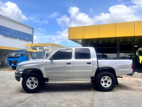 Toyota Hilux 2005