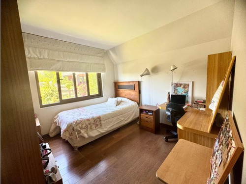 Casa En Las Condes/ S C De Apoquindo Condominio