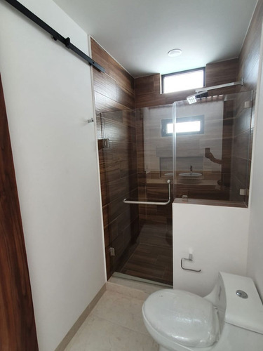 Residencia En Portanova, De Autor, Jardín, Sala Tv, 3 Recamaras, De Lujo