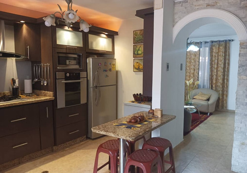 Imagen 14 de 17 de Yf/gs Asein P1888 Vende Confortable Townhouses Semi-amoblado En San Diego