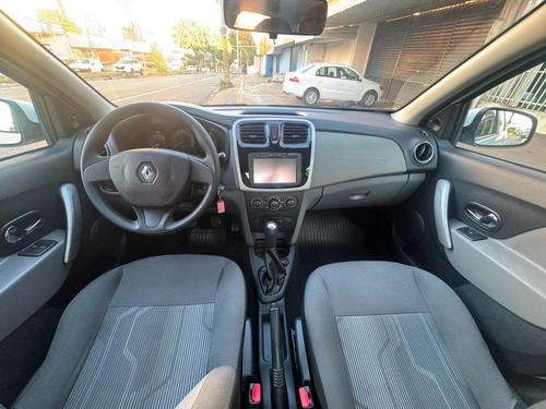 Renault Logan 1.6 Expression Hi-power 4p