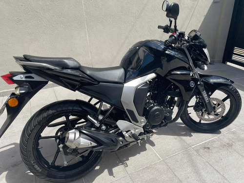 Imagen 2 de 14 de Yamaha Fzi 16