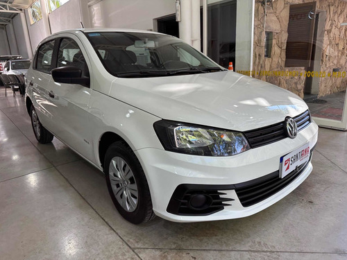 Imagen 3 de 10 de Volkswagen Gol Trend 2017 1.6 Comfortline 101cv