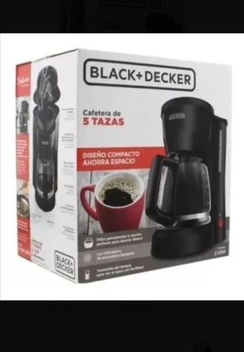 Cafetera Black+Decker de 5 Tazas, Negro CM0701B