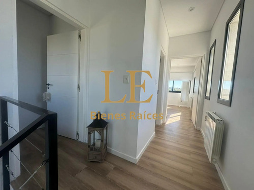 Venta Casa En El Naudir A La Laguna