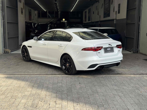 Jaguar XE 2.0 16V INGENIUM P250 GASOLINA R-DYNAMIC HSE 4P AUTOMÁTICO