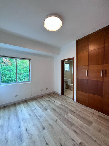 Solo Clientes Alquiler De Exclusivo Apartamento En Resd. Siena Las Chimeneas.
