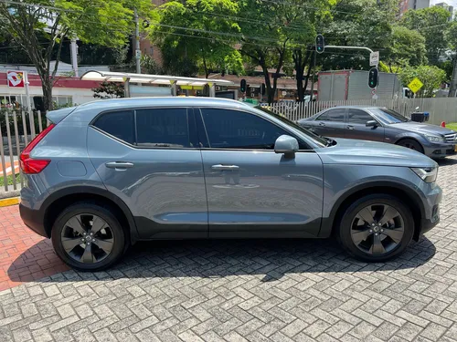 Volvo XC40 Momentum T4 2.0T At 4x2