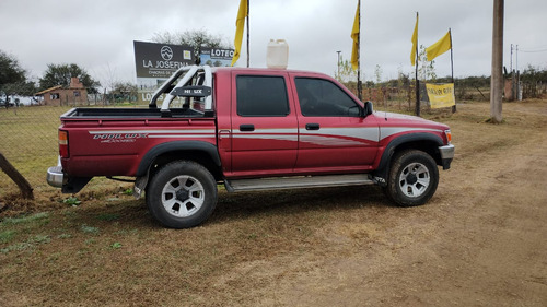 Toyota Hilux 2.8 D/cab 4x4 D Dlx