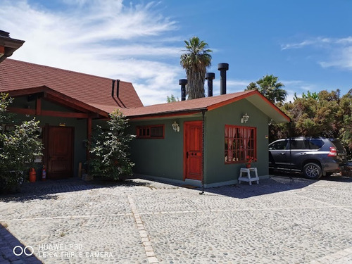 Excelente Casa En Bahía Chila Con Lancha Incluida