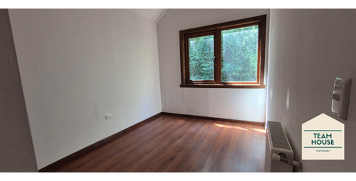 Gran Casa, Condominio Los Aromos
