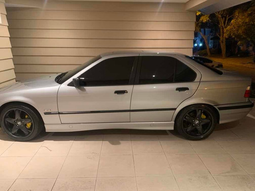 Bmw 323i Série 3