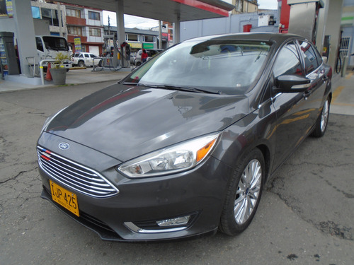 Ford Focus 2.0 Titanium