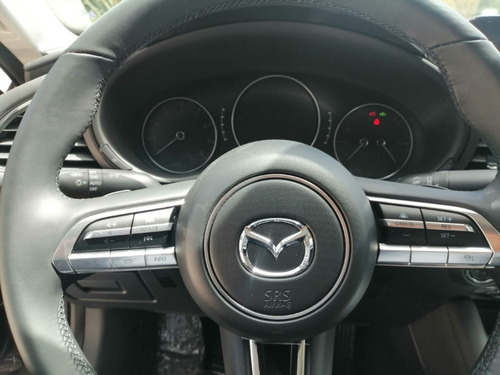 Imagen 5 de 8 de Mazda 3 Grand Touring Sedan
