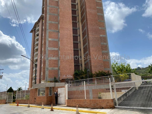 Apartamento En Venta 27-2-24 Dr