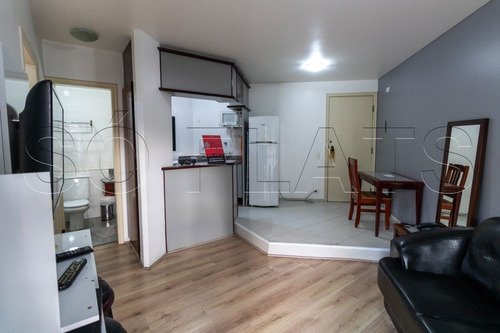 Imagem 3 de 15 de Flat No Jardim Paulista Excelente Localização - Sf23836