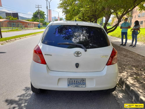 Imagen 3 de 9 de Toyota Yaris Sport Sincrónico