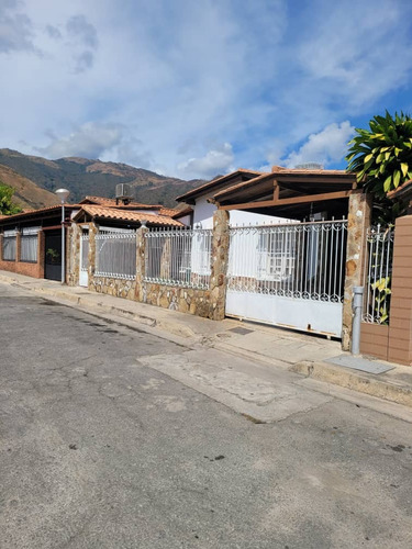 Imagen 2 de 11 de Vendo Casa Oportunidad Sale Hermosa Casa En Venta Ubicada En Zona Tranquila Y Segura La Victoria