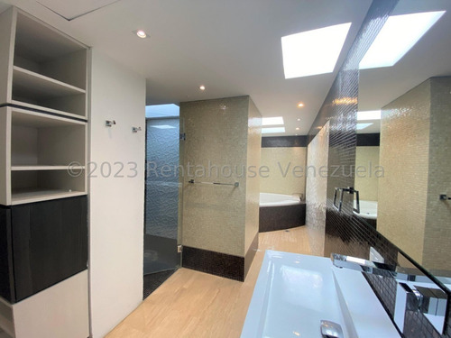 Imagen 18 de 29 de Pent House Triplex En Venta En Lomas Del Sol.