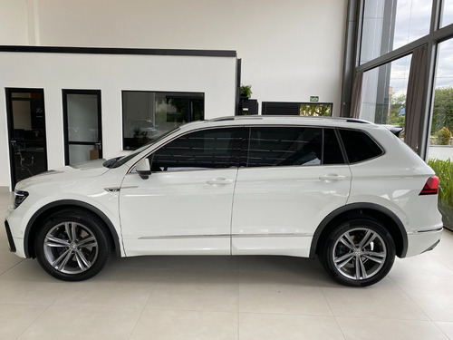 Volkswagen Tiguan R Line
