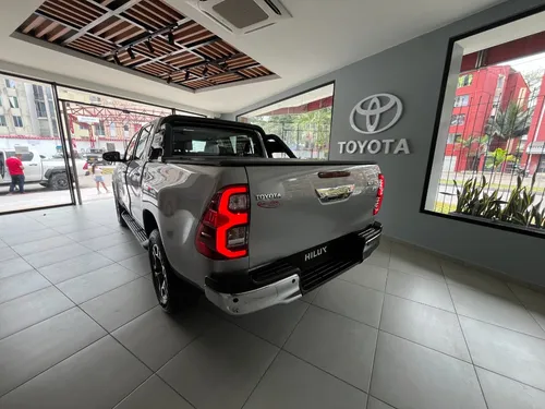 Toyota Hilux 2.8 Srx Diésel 4X4 Aut