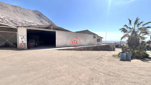 Terreno Con Galpones En Bajo Molle, Iquique