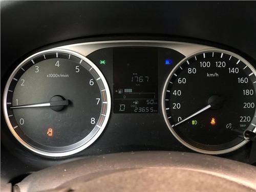 Nissan Kicks 1.6 16v Flex S 4p Xtronic
