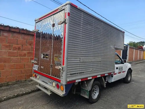 Furgon Chevrolet Luv Tfr 4x2 2500cc Mt