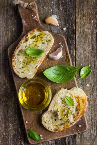 Una Mezcla Superior A La Mezcla Para Mojar Con Aceite De Oli